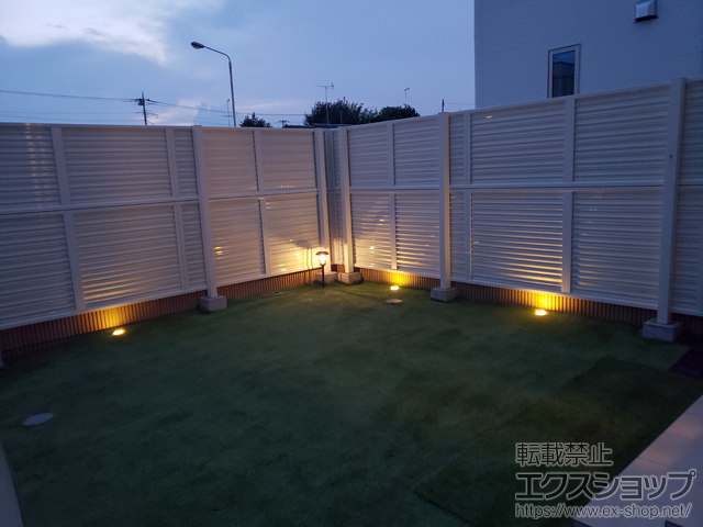埼玉県深谷市ののフェンス・柵 ミエーネフェンス 目隠しルーバータイプ 2段支柱 自立建て用 施工例