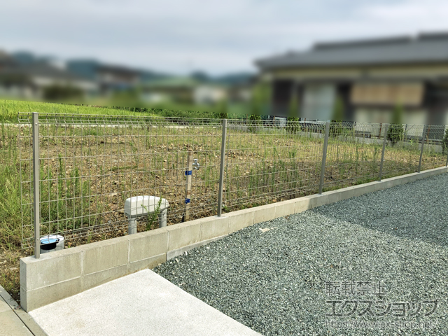 熊本県宇城市ののフェンス・柵 イーネットフェンス 3F型 自由柱施工 施工例