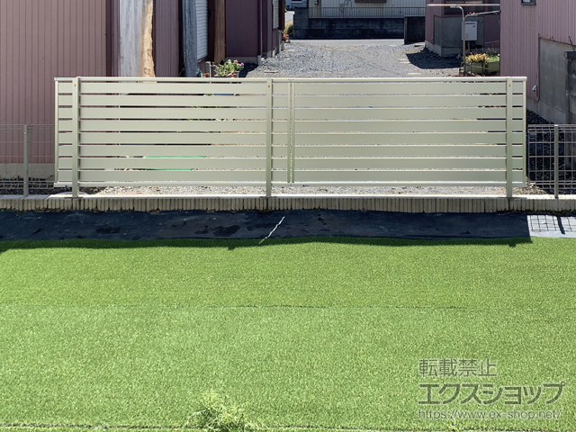 埼玉県熊谷市ののフェンス・柵 シンプレオフェンスSY1型 横スリット 自由柱施工 施工例