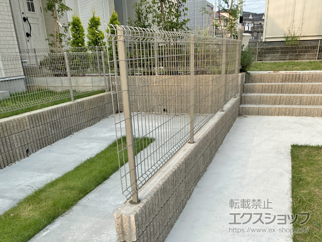 千葉県流山市ののフェンス・柵 イーネットフェンス 3F型・自由柱施工 施工例