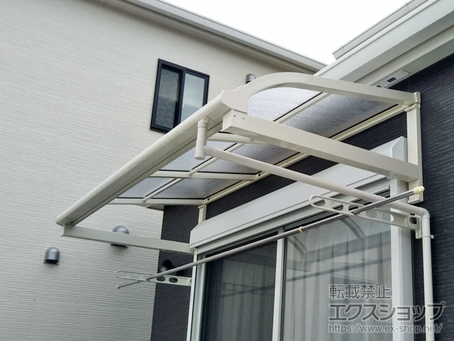 三重県四日市市ののバルコニー・ベランダ屋根 ソラリア R型 ルーフタイプ 単体 積雪〜20cm対応 施工例