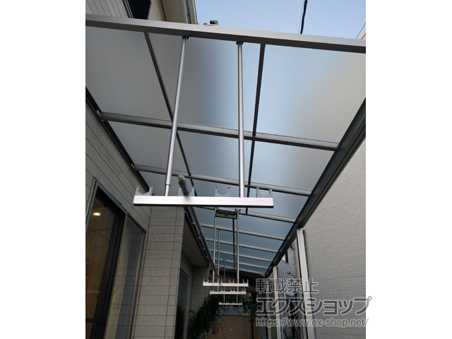 群馬県前橋市ののテラス屋根 ソラリア F型 テラスタイプ 三連棟 積雪〜20cm対応 施工例