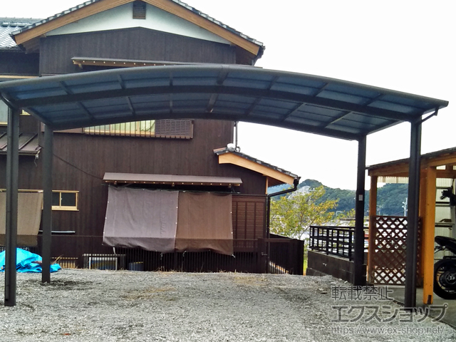 高知県宿毛市ののカーポート ネスカR (ラウンドスタイル) ワイド 積雪〜20cm対応 施工例