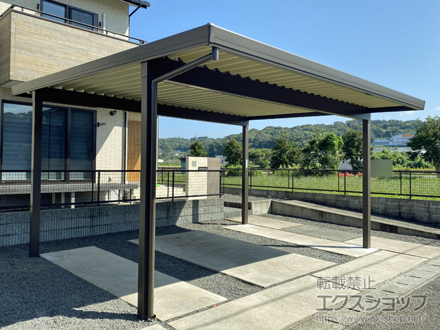 熊本県水俣市のLIXIL リクシル（トステム）のカーポート テリオスポートIII 1500 2台用 角柱4本柱 積雪〜50cm対応 施工例