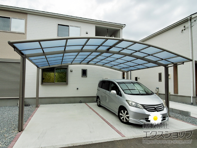兵庫県加古郡稲美町ののカーポート ネスカR (ラウンドスタイル) ワイド 積雪〜20cm対応 施工例