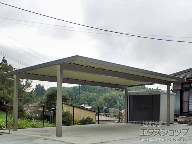 熊本県球磨郡あさぎり町のLIXIL リクシル（トステム）のカーポート テリオスポートIII 1500 3台用 角柱4本柱 積雪〜50cm対応 施工例