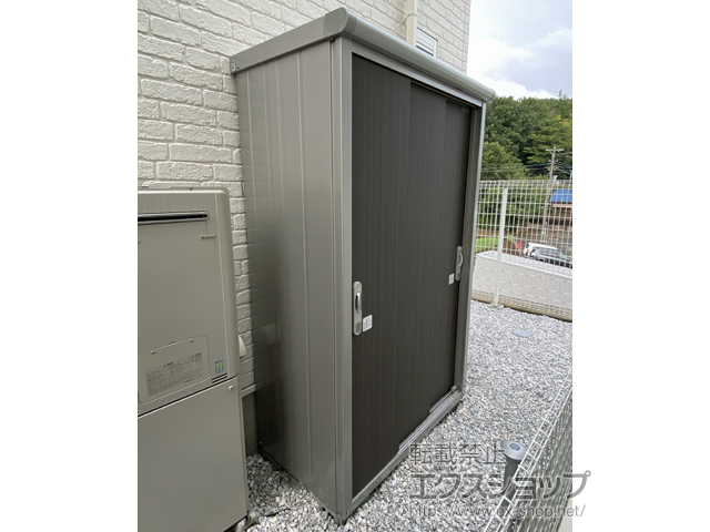 神奈川県横浜市のの物置・屋外倉庫 エスモ 一般型 1200×650×1959（ESE-1206A） ESE-1206A-DW 施工例