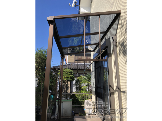 栃木県宇都宮市ののテラス屋根 ソラリア F型 テラスタイプ 単体 積雪〜20cm対応 施工例