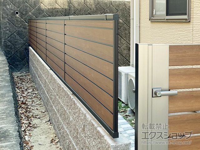 広島県福山市ののフェンス・柵 モクアルフェンス 目隠しタイプ 自由柱施工 施工例