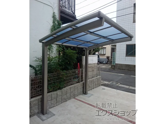 千葉県柏市のLIXIL(リクシル)のサイクルポート・自転車置き場 ネスカRミニ (ラウンドスタイル) 積雪～20cm対応 施工例