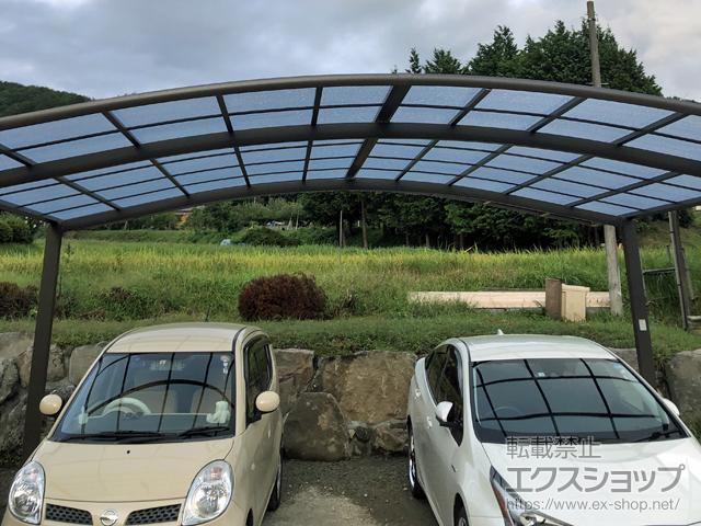 長野県上伊那郡箕輪町ののカーポート ネスカR (ラウンドスタイル) ワイド 積雪〜20cm対応 施工例