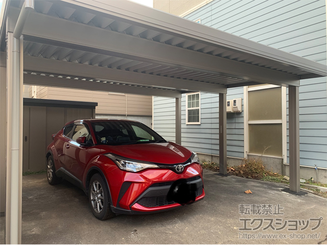 北海道札幌市のLIXIL リクシル（トステム）のカーポート テリオスポートIII 4500 2台用 角6本柱 積雪〜150cm対応 施工例