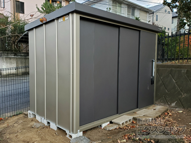 東京都町田市のの物置・屋外倉庫 エスケーエイト SK8-130 一般型 2600×1600×1940 SK8-130-GK 施工例