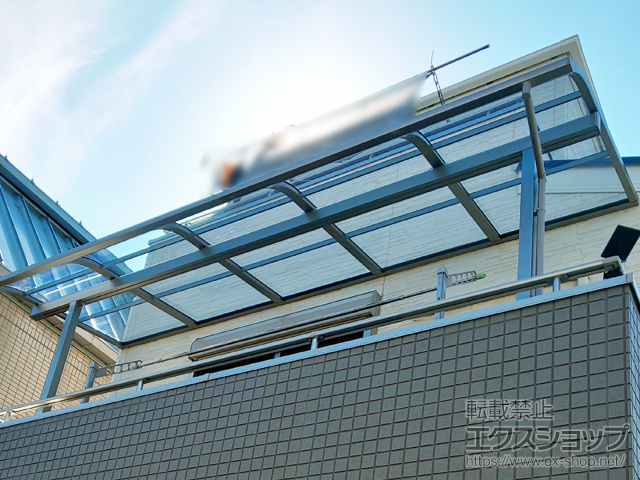 東京都江戸川区ののバルコニー・ベランダ屋根 スピーネ R型 屋根タイプ 単体 積雪〜20cm対応 施工例