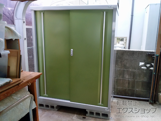 広島県広島市のの物置・屋外倉庫 シンプリー 一般型 1320×755×1603 MJX-137D-LG 施工例