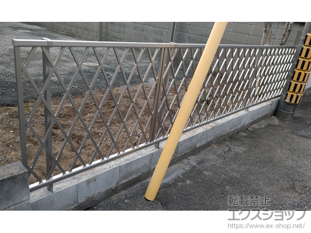 岡山県倉敷市ののフェンス・柵 シンプレオフェンス12型 ラチス粗格子・自由柱施工 施工例