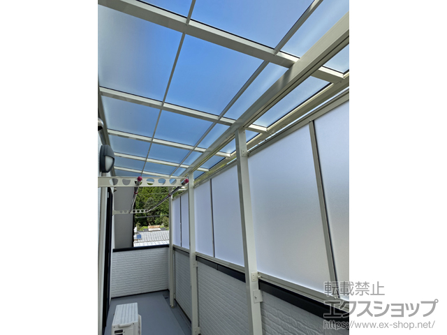 佐賀県武雄市ののバルコニー・ベランダ屋根 スピーネ F型 屋根タイプ 連棟 積雪〜20cm対応 施工例