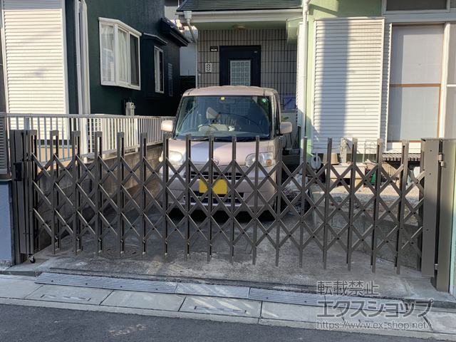 埼玉県さいたま市ののカーゲート 【特注】エアリーナII ノンキャスター 片開き 39S 施工例