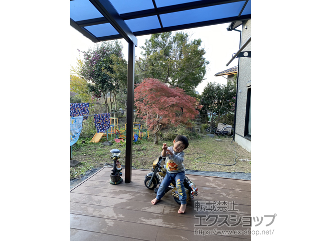 群馬県高崎市ののテラス屋根 ソラリア F型 テラスタイプ 単体 積雪〜20cm対応 施工例