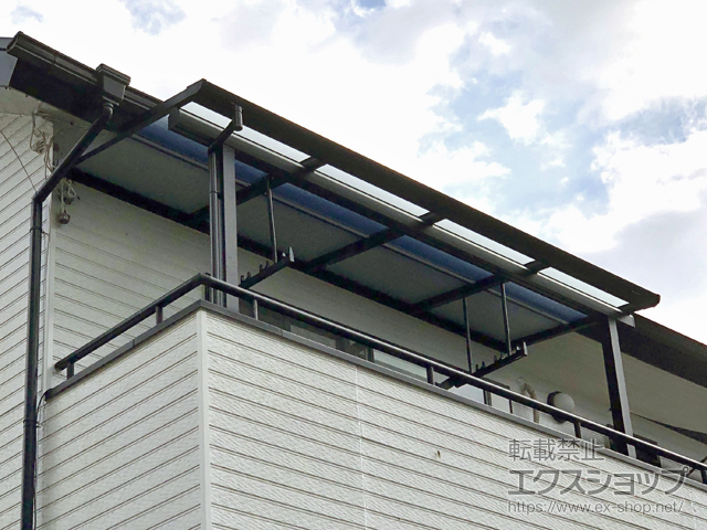 栃木県宇都宮市ののバルコニー・ベランダ屋根 ソラリア F型 屋根タイプ 単体 積雪〜20cm対応 施工例