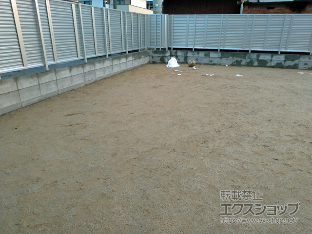 佐賀県佐賀市ののフェンス・柵 シンプレオフェンス13型 ルーバー 自由柱施工 施工例