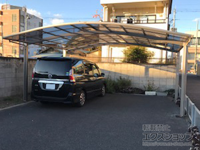栃木県佐野市ののカーポート ネスカR (ラウンドスタイル) ワイド 積雪〜20cm対応 施工例