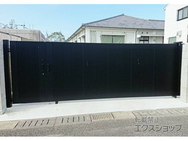 宮崎県児湯郡川南町ののカーゲート ラグード5型 開き戸付き 手動タイプ (40・08)16 施工例