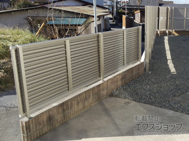 宮城県石巻市ののフェンス・柵 ミエーネフェンス 目隠しルーバータイプ 自由柱施工 施工例