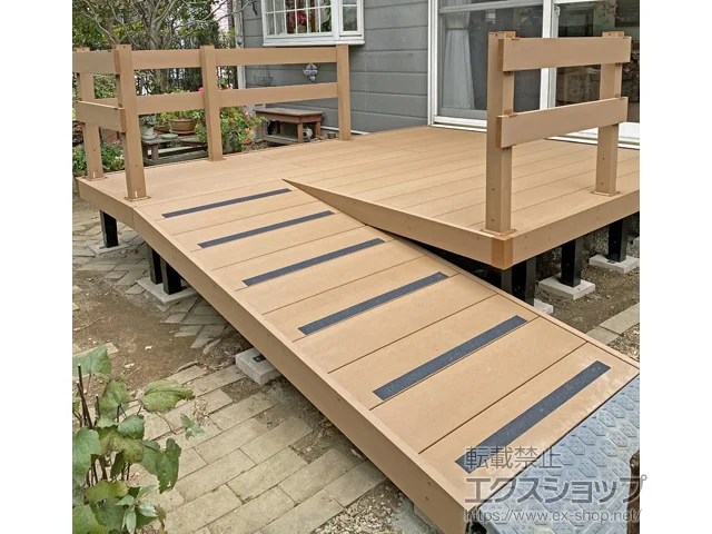 埼玉県狭山市のYKKAPのウッドデッキ リウッドデッキ 200 ※スロープ納まり 施工例