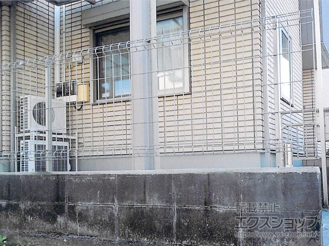 高知県南国市ののフェンス・柵 イーネットフェンス 3F型　自由柱施工 施工例