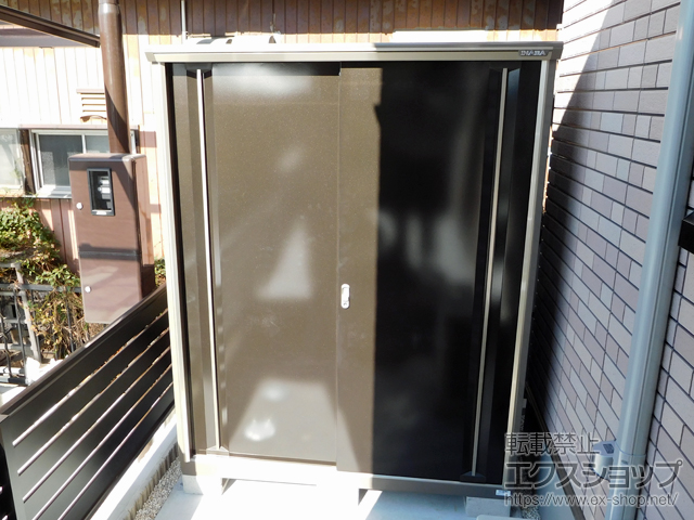 愛知県名古屋市のの物置・屋外倉庫 ナイソーシスター　1520×920×1903（KMW-159E-P） KMW-159E-P-CB 施工例