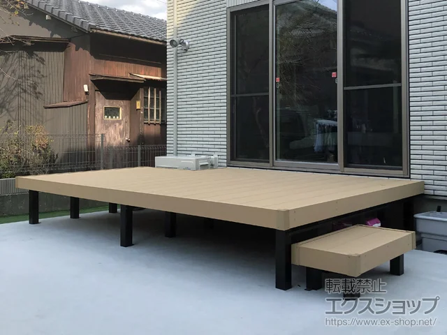 静岡県沼津市のYKKAPのウッドデッキ リウッドデッキ 200 施工例