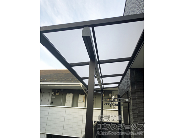 千葉県市川市ののバルコニー・ベランダ屋根 ソラリア F型 屋根タイプ 単体 積雪〜20cm対応 施工例