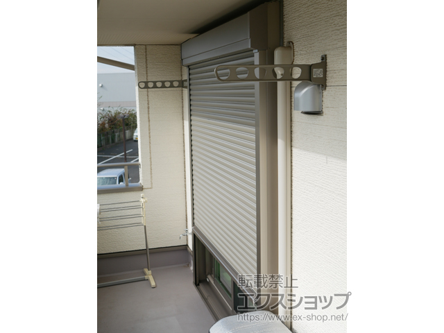 千葉県柏市のLIXIL リクシル（トステム）の窓シャッター 【特注】リフォームシャッター 手動式 標準タイプ 施工例
