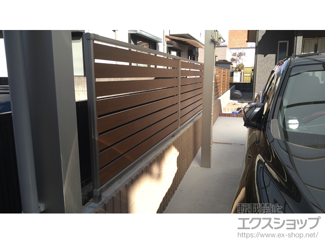 茨城県水戸市ののフェンス・柵 ルシアスフェンスF04型 横板 木目カラー 自由柱施工 施工例