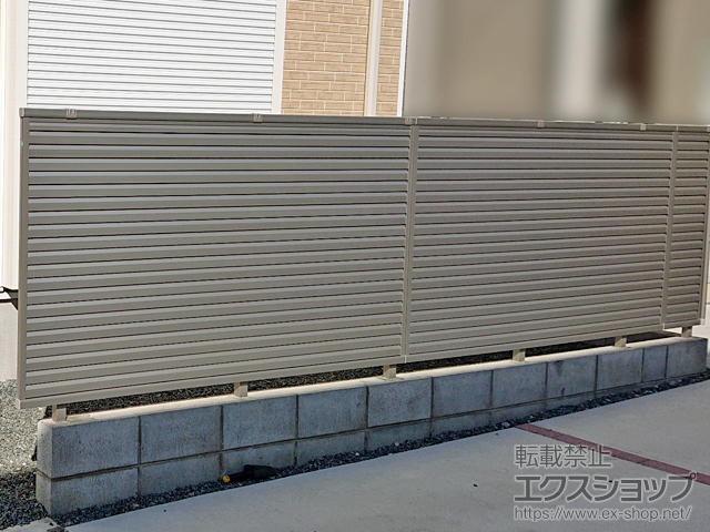 兵庫県加古川市ののフェンス・柵 シンプレオフェンス13型 ルーバー 自由柱施工 施工例