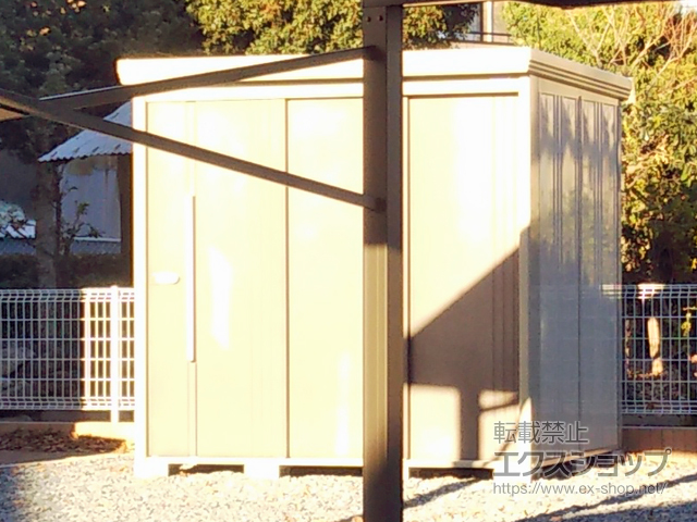 群馬県高崎市のの物置・屋外倉庫 Mr.ストックマンダンディ 一般型  結露減少屋根　2200×1590×2110 ND-Z2215Y-B 施工例