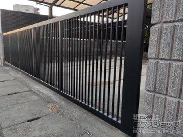 静岡県三島市ののカーゲート 【特注】ラビーネ2型 ワイド 手動式 施工例