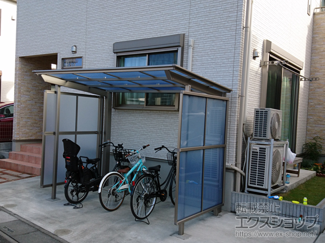 埼玉県狭山市ののサイクルポート・駐輪場 フーゴFパーク (フラットスタイル) パネル2面囲い 積雪〜20cm対応 施工例