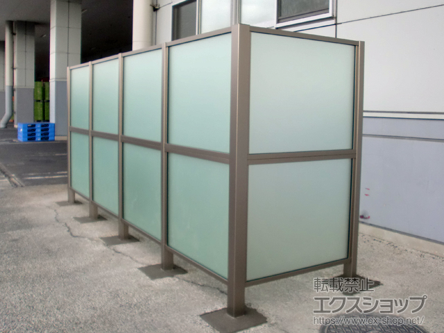 千葉県野田市ののフェンス・柵 LALAスクリーン1型（採光タイプ） 間仕切り支柱（形材タイプ） 施工例