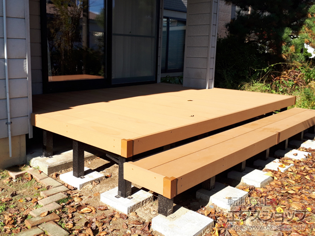 新潟県見附市ののウッドデッキ リウッドデッキ 200 施工例