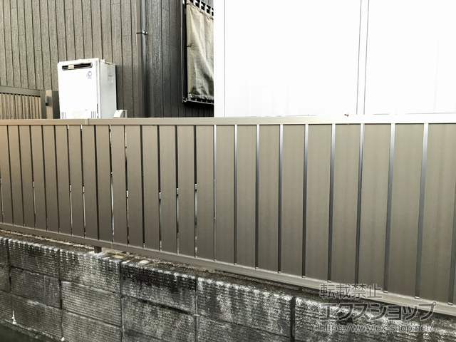 千葉県市原市ののフェンス・柵 フェンスAB TS2型 縦スリット2 フリーポールタイプ 施工例