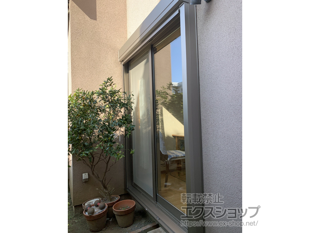 東京都世田谷区のLIXIL リクシル（トステム）の窓シャッター 【特注】リフォームシャッター 手動式 標準タイプ 施工例