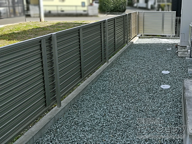 宮城県仙台市ののフェンス・柵 ミエーネフェンス 目隠しルーバータイプ　自由柱施工 施工例