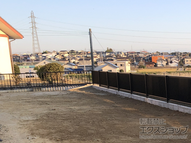 愛知県豊田市ののフェンス・柵 シンプレオフェンスT2型 縦格子16本 自由柱施工 施工例