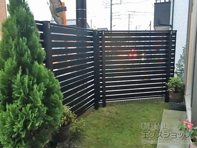 千葉県柏市のValue Selectのフェンス・柵・塀 モクアルフェンス 横板タイプ 2段支柱 自立建て用（パネル2段） 施工例