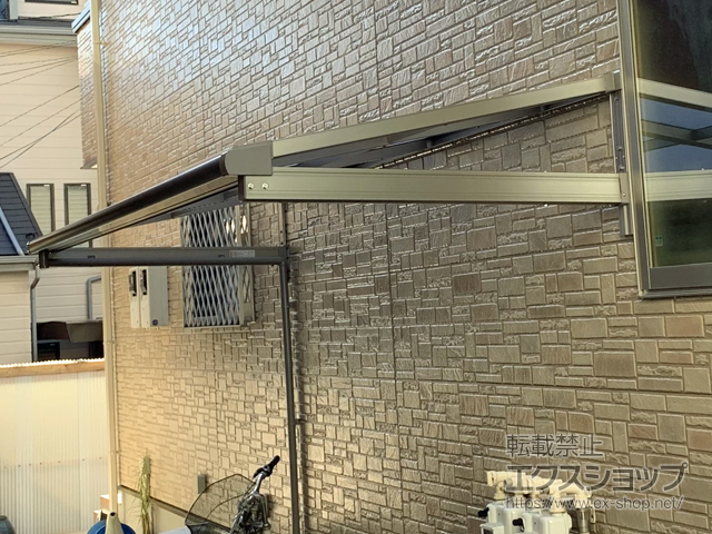 埼玉県さいたま市ののテラス屋根 スピーネ F型 ルーフタイプ 単体 積雪〜20cm対応 施工例