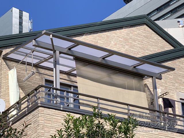 埼玉県さいたま市ののバルコニー・ベランダ屋根 スピーネ F型 屋根タイプ 単体 積雪〜20cm対応 施工例