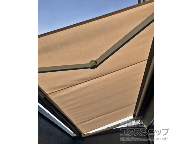 大阪府大阪市のLIXIL リクシル（トステム）のオーニング・日よけ 彩風 あやかぜ S型 手動式 施工例