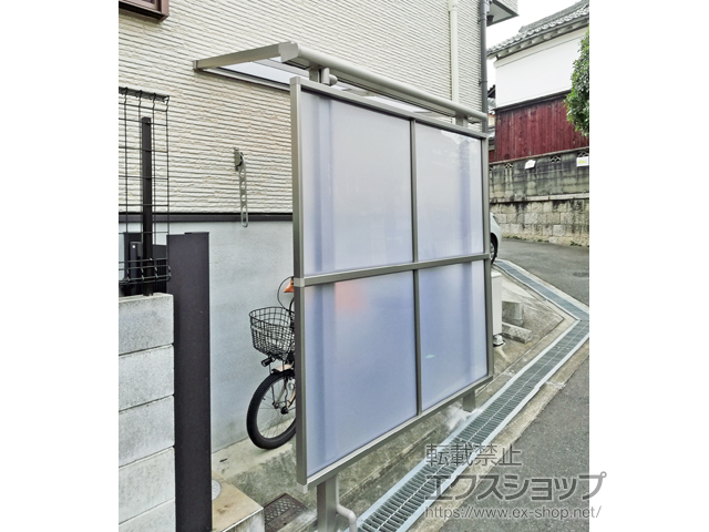大阪府枚方市ののテラス屋根 スピーネ F型 テラスタイプ 単体 積雪〜20cm対応 *正面台形納まり 施工例